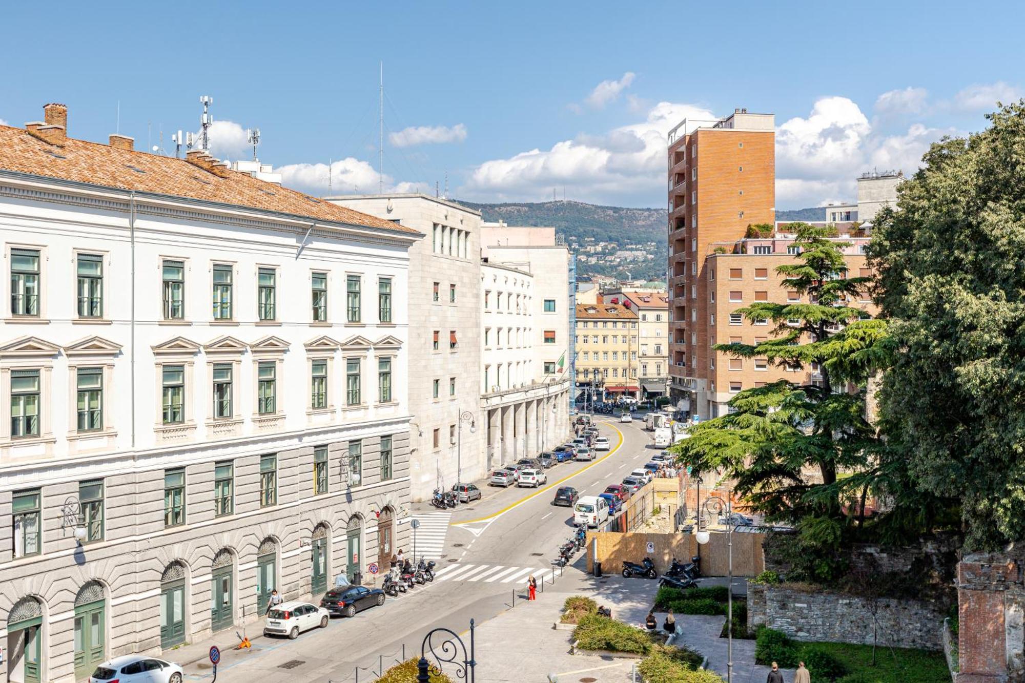 Teatro Romano Suites - Isabella Trieste Extérieur photo