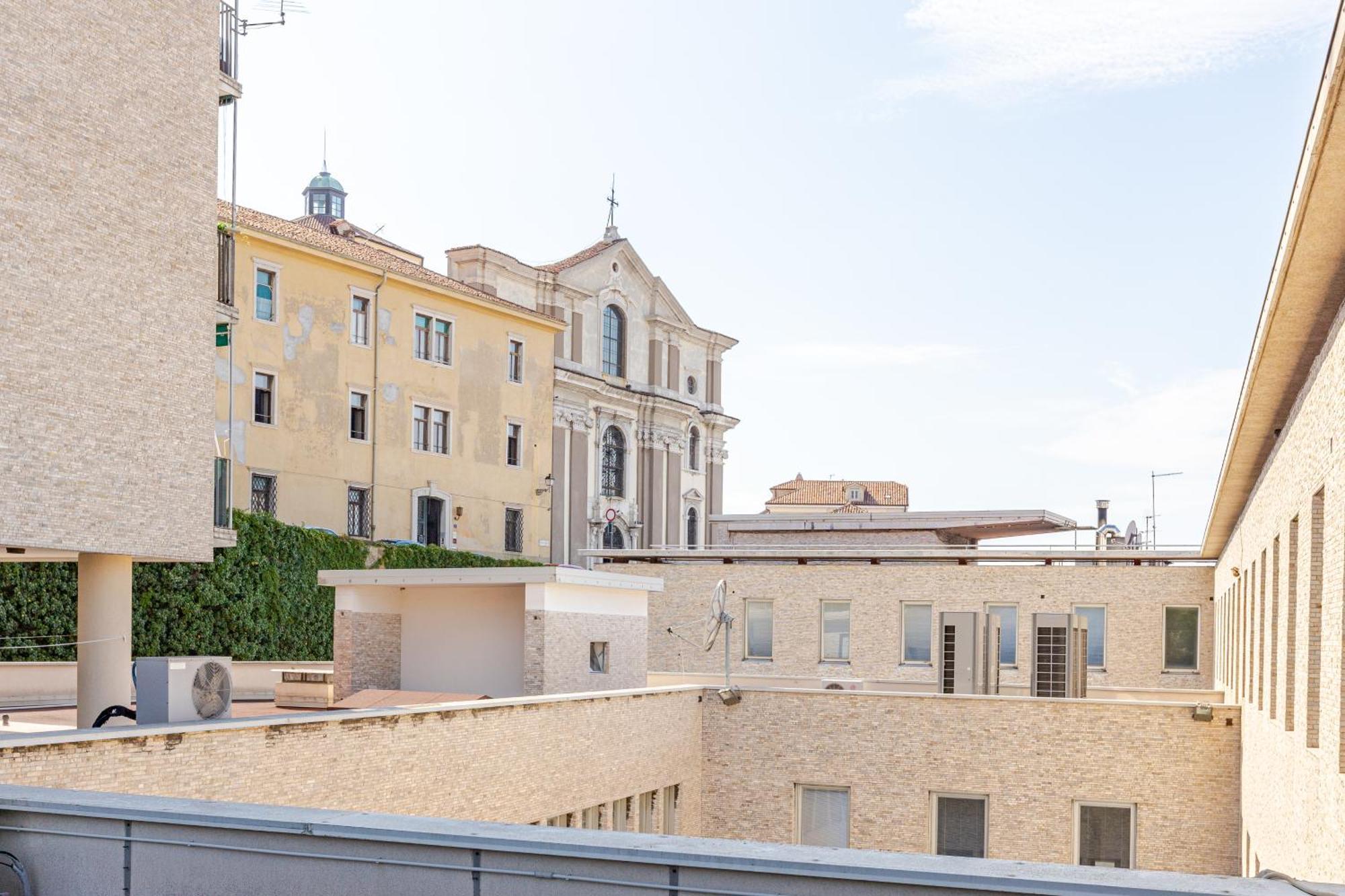 Teatro Romano Suites - Isabella Trieste Extérieur photo